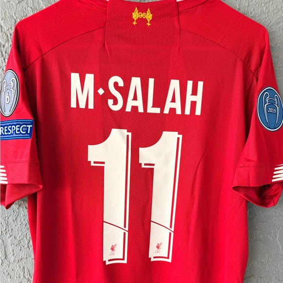 Liverpool Salah Jersey Red 2019 Men Size - Picture 3 of 8